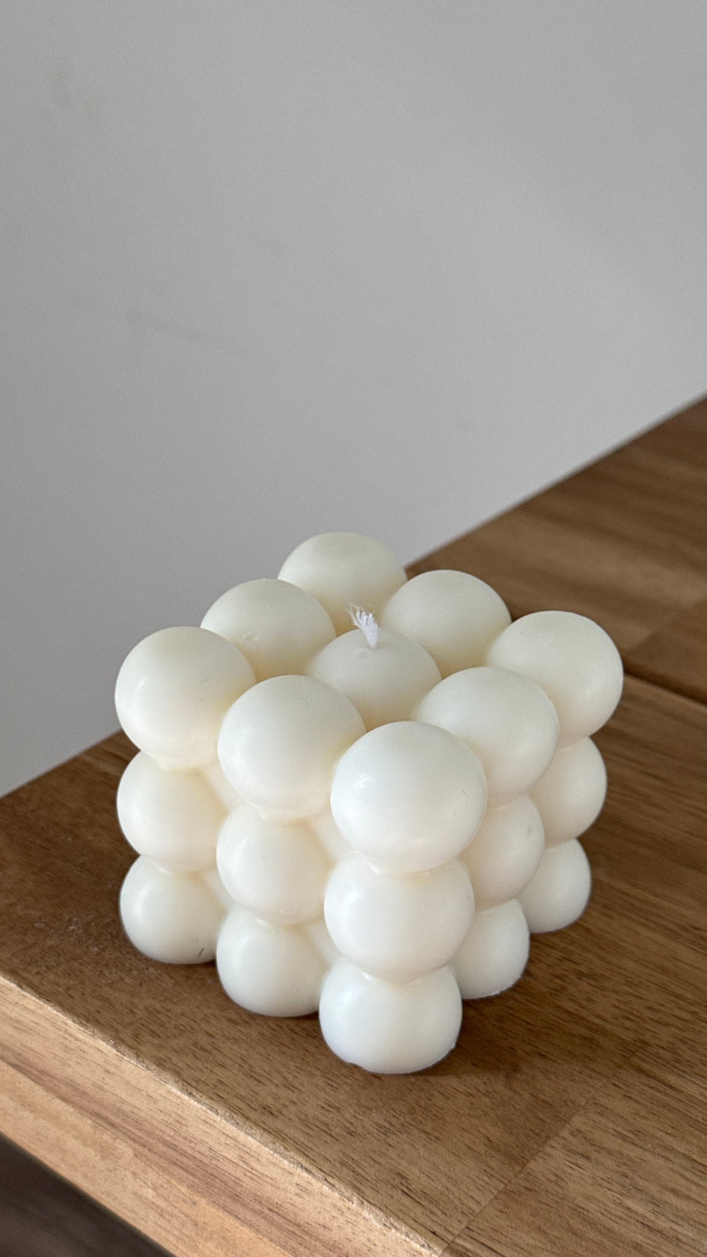 VELA CUBO DE BOLAS