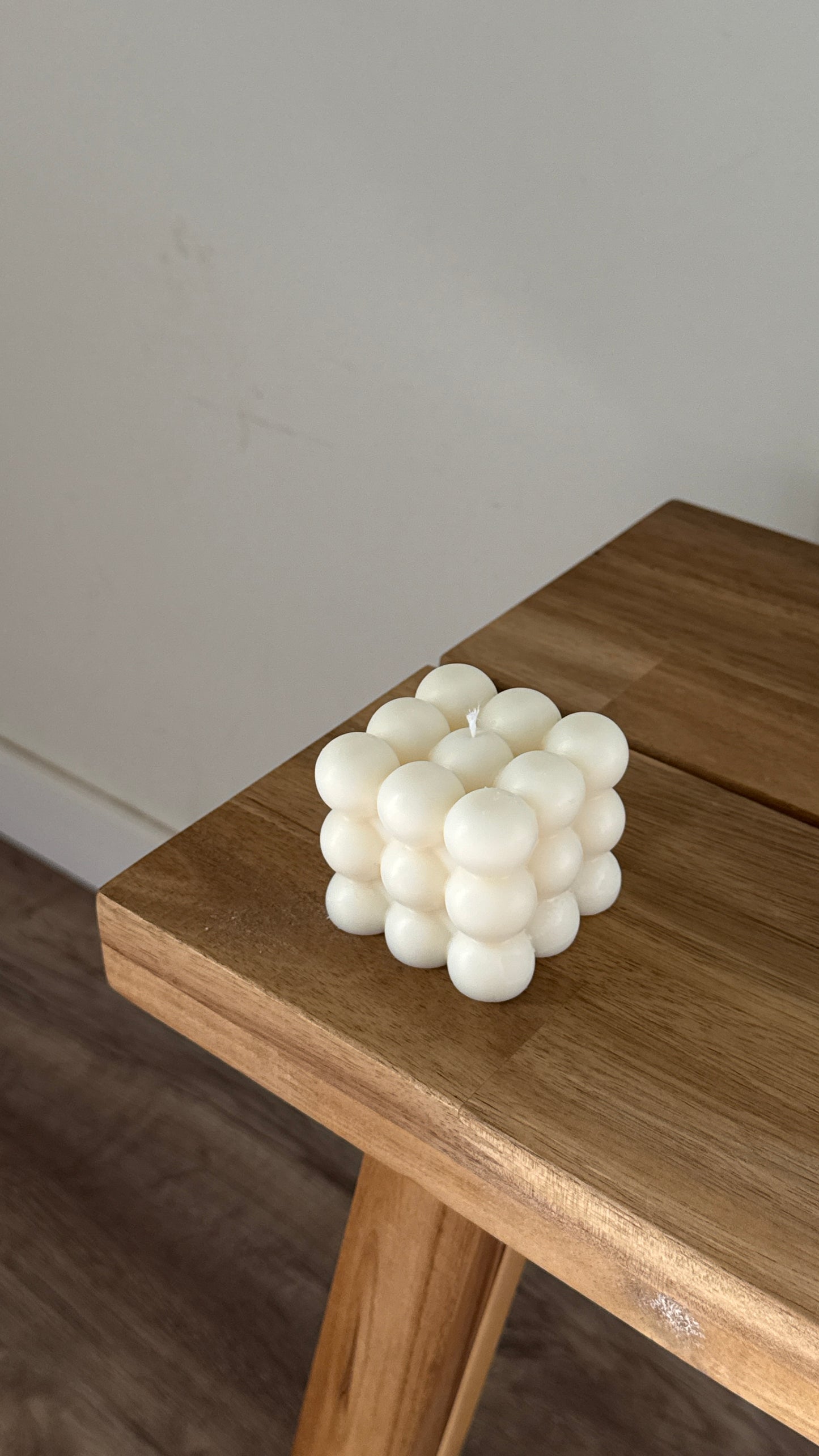 VELA CUBO DE BOLAS